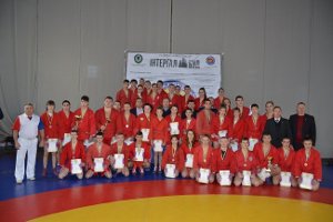 Самбистки из Сум завоевали 2 медали на чемпионате Украины
