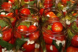 Консервированные помидоры: технология приготовления