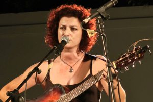 Певица из Израиля даст благотворительный концерт в поддержку батальона территориальной обороны Сум