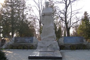 В Сумах обновили Мемориал солдатам Войска Польского