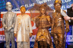 Сумские живые статуи взяли призы на Всеукраинском фестивале уличного искусства 