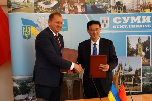 Александр Лысенко подписал Меморандум о сотрудничестве с китайскими партнерами