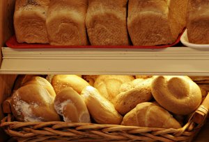 АМК рекомендует предприятиям воздержаться от повышения цен на хлеб
