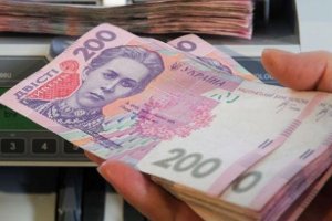 Средняя зарплата штатного работника в Сумской области — 5105 гривен