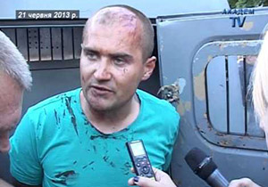 Авария на Харьковской: пьяный водитель сбил людей на остановке