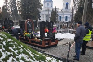 Полицейские нашли мужчин, осквернивших могилу Алексея Братушки