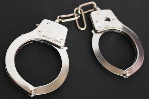 В Сумах мужчину, подозреваемого в изнасиловании 9-летней девочки, взяли под стражу без права на залог