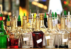 В Сумах обнаружили партию дорогого алкоголя без документов