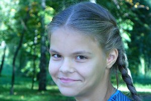 Люся Шарапова,  пострадавшая в ДТП,  больше месяца не выходит из комы