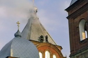 У Конотопському районі вогонь пошкодив старовинну церкву