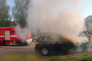 На Курском проспекте горел автомобиль