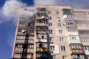 На улице Прокофьева произошел пожар в многоэтажке