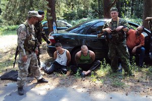 Двух беглецов из СИЗО на Донбассе поймали правоохранители Сумщины