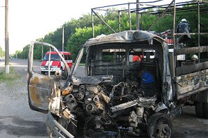Трагическое ДТП в Сумах: водитель сгорел в салоне автомобиля