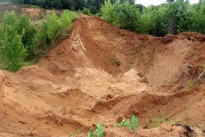 Житель Сумщины погиб при обвале песка в карьере