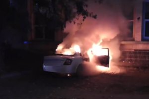 Ночью в разных районах Сум горело две машины