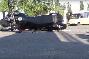В Сумах в результате ДТП мотоциклист получил серьезные травмы
