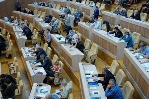 На первой сессии Сумского облсовета активисты не дождались Юрия Чмыря