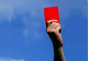 Президенту показали «красную карточку»