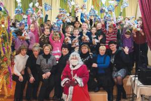Фрунзенцы передали новогодние гостинцы воспитанникам Правдинской школы-интерната