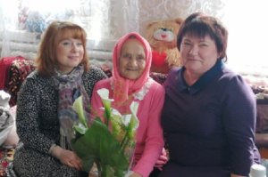 Долгожительница из Сумской области празднует свое 100-летие
