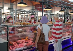 В Сумах на Центральном рынке заработал обновленный мясной отдел