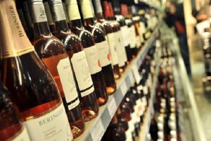 Решение об ограничении продажи спиртного в Сумах в ночное время отменено