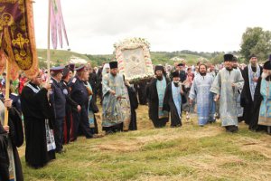 Жители Сумской и Курской областей встретились на границе ради молитвы за мир