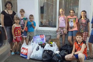 Беженцы из Славянска,  приехавшие в Сумы,  нуждаются в помощи горожан