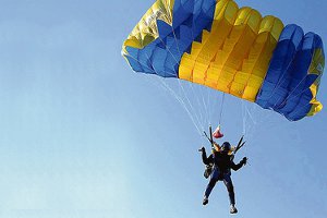 Сумчане смогут пройти обучение прыжкам с парашютом,  разведке и рукопашному бою
