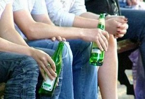 Правоохранительные органы «отлавливают» несовершеннолетних пьяниц