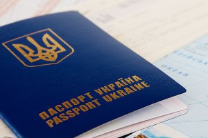 Со следующего года сумчане будут ездить в Россию по загранпаспортам