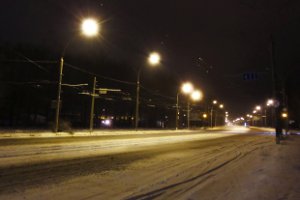 Коммунальщики с ночи расчищали дороги в Сумах