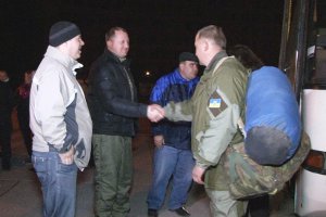 Ночью сумчане встретили 75 бойцов из зоны АТО