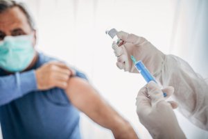 В Сумах возобновляют вакцинацию от COVID-19 в «Романтике»