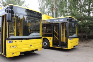 Часть коммунального транспорта уже вернулась на привычные маршруты после ремонта Харьковской