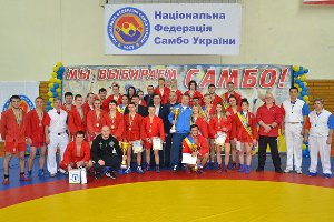 Сумские самбисты привезли с чемпионата Украины 3 медали