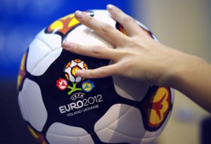 Победители школьного Евро-2012 получили билеты на финал 