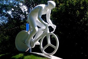 Памятник погибшему велосипедисту