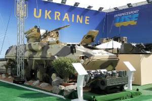Стало известно, кому Украина продавала оружие в 2012 году