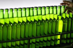 Крупнейшие производители пива грозят подорожанием своей продукции