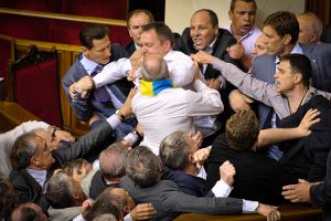 Украина ассоциируется в Великобритании с драками в парламенте, - посол