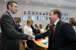 Кличко советует Попову подать в отставку