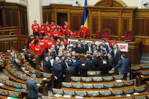  Партия регионов собирает подписи за внеочередное заседание Рады