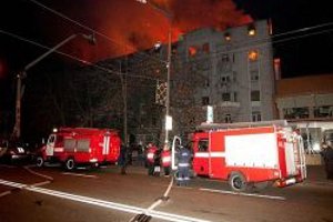 Глава КГГА пообещал дать по 10 тысяч пострадавшим от пожара по ул. Мазепы