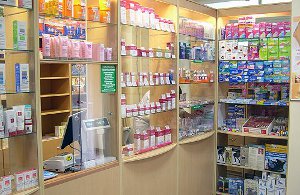 В Украине закрылась половина аптек