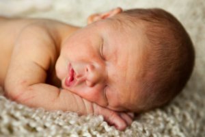 Батькивщина предложила регистрировать национальность новорожденных