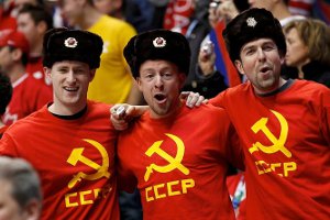 Во Львове отменили запрет на советскую символику