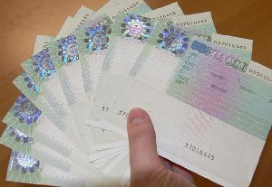 Долгосрочные визы в Польшу для украинцев стали бесплатными