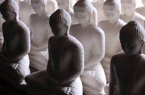  Китайские исследователи нашли три тысячи статуй Будды